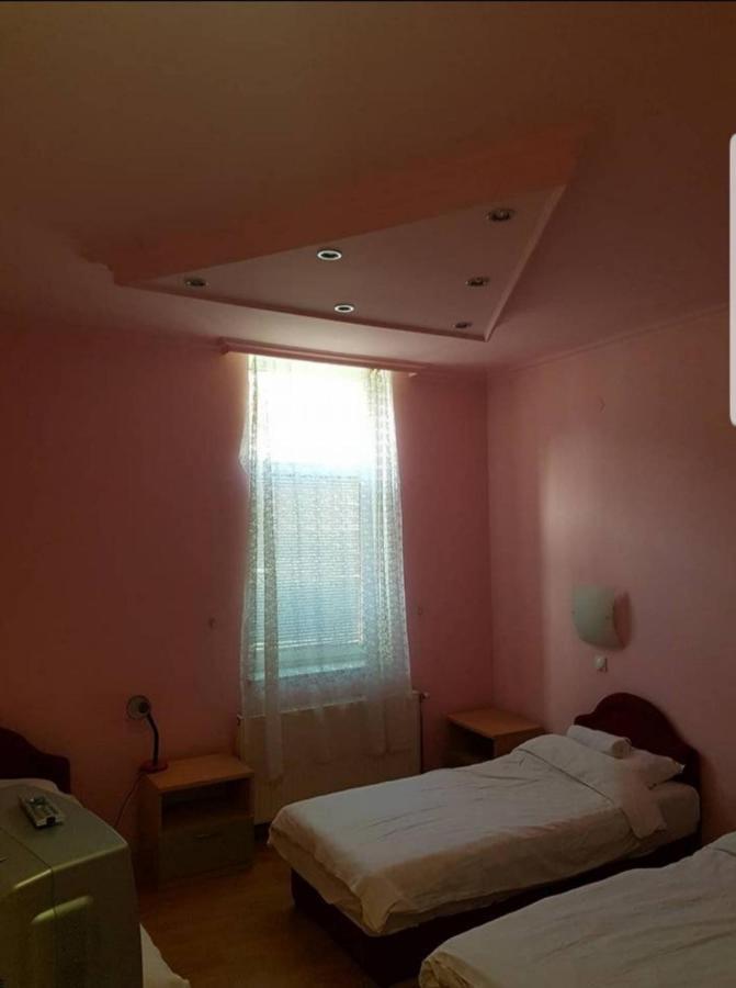 Viktorija Nova Hotel Kanjiza Exterior photo